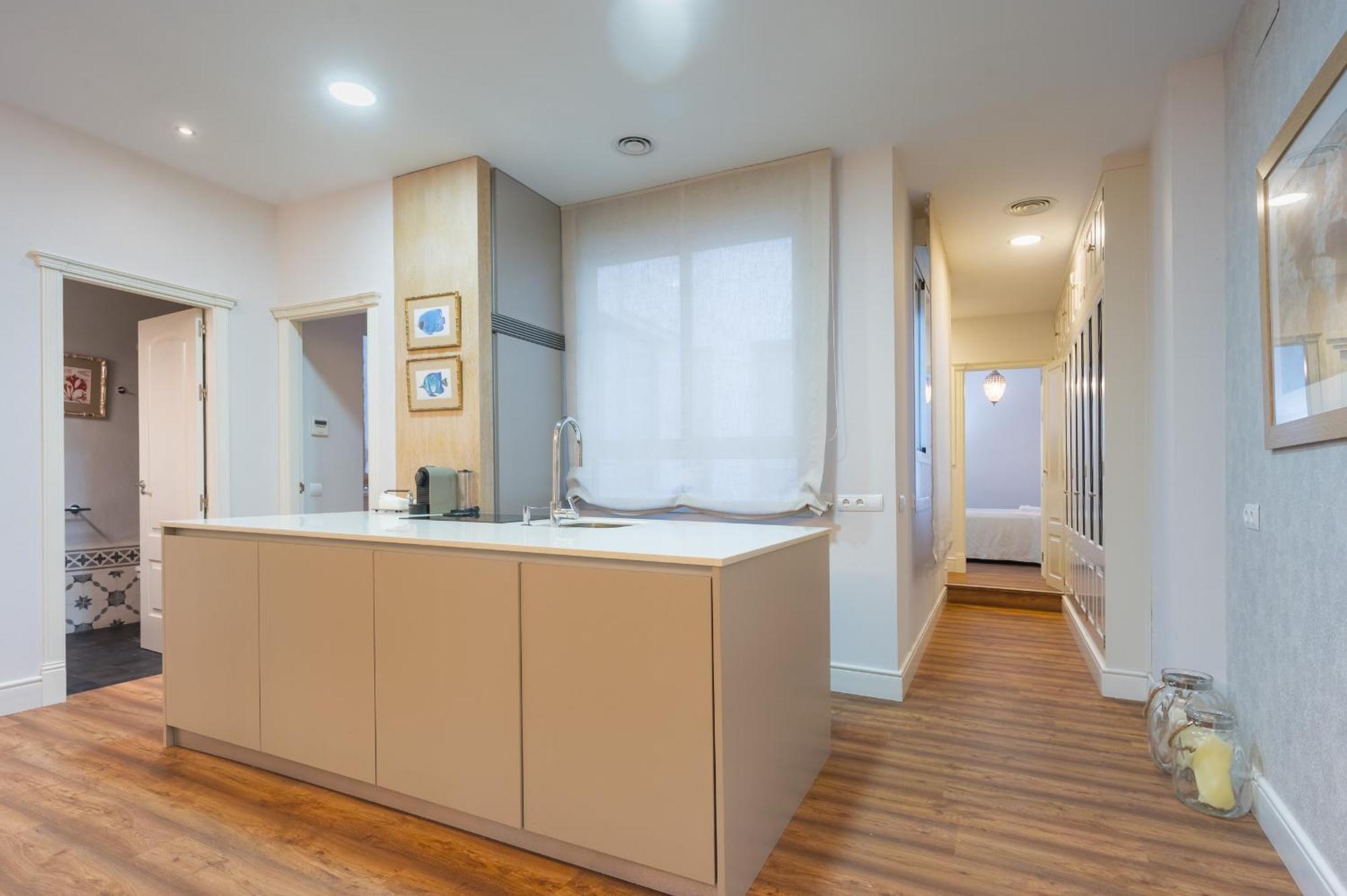 Centro Luxe 3 Rooms Севилья Экстерьер фото